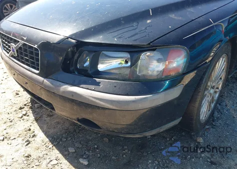 2002 Volvo S60 2.4T z USA, uszkodzony, nr VIN YV1RS58D522196993